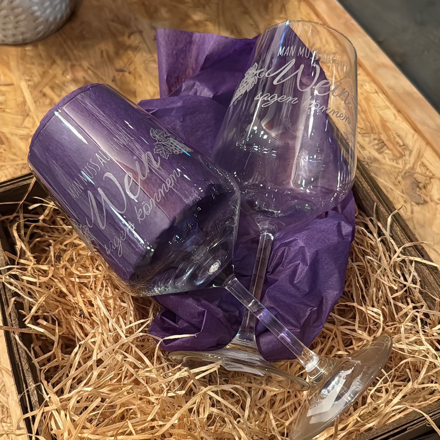 Glas- und Keramikgravur mit xTool-Lasern (oder ähnliche) und Rotary-Einheit