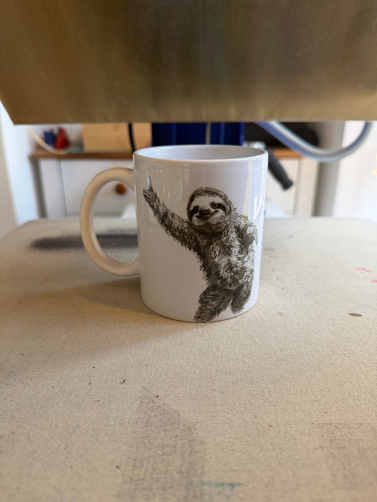 Beispiel: bedruckte Tasse in der Hand